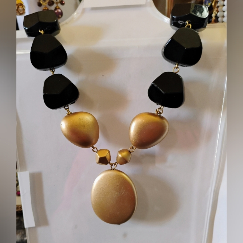 Chunky lucite necklace